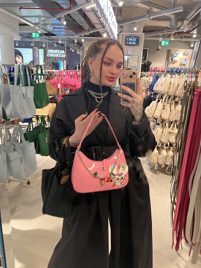  Barcelona,   Kira, 27 ,   ,   