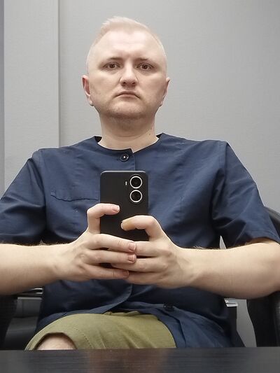  -,   Vitalii, 40 ,   ,   