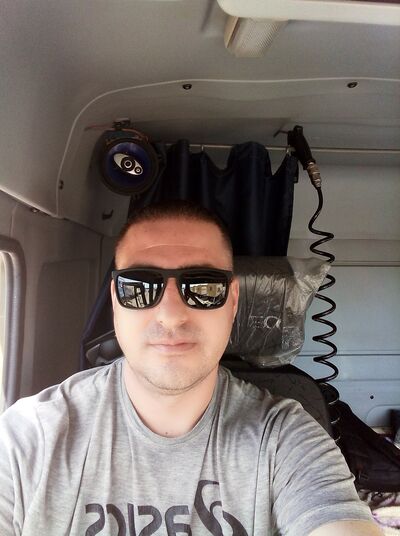  ,   Vlad, 41 ,   ,   