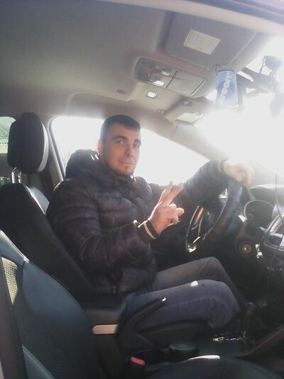  ,   Leon, 43 ,   ,   , c 