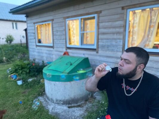  ,   Artyom, 32 ,   ,   , c 