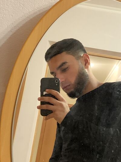  ,   Artur, 24 ,   , 