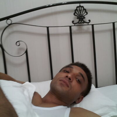  ,   Baha, 36 ,  