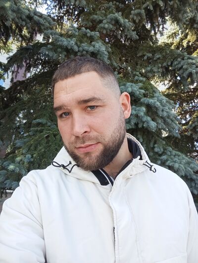  ,   Mikhail, 28 ,   ,   , c , 