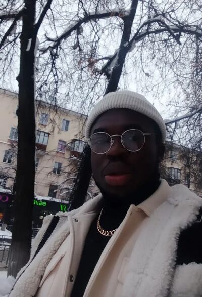  ,   Petros, 28 ,   ,   , c , 