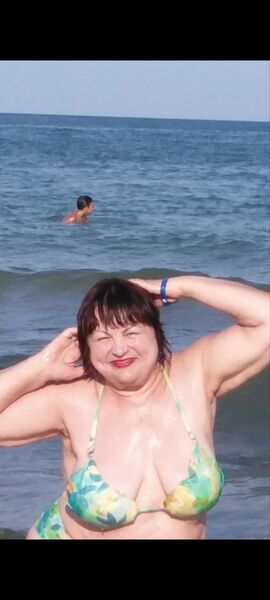  ,   Larisa, 71 ,   ,   , c 