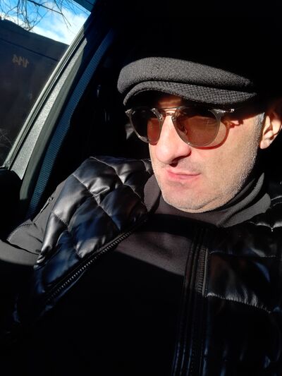  ,   Armen, 44 ,   ,   
