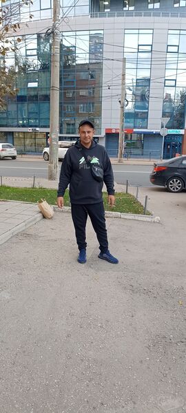  ,   Ivan, 38 ,   ,   