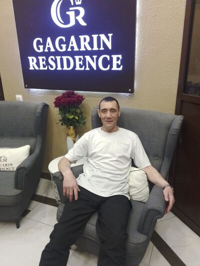  ,   Oleg, 44 ,   ,   