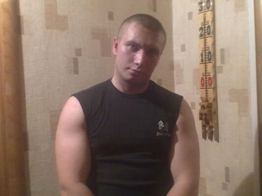  ,   Alex, 39 ,   
