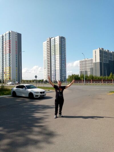  ,   Viktor, 44 ,   ,   , 