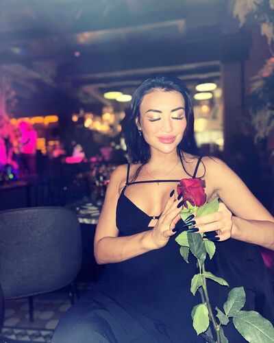  ,   Uliana, 38 ,   ,   , c 