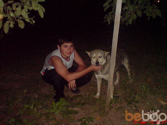  ,   Armen, 32 ,   