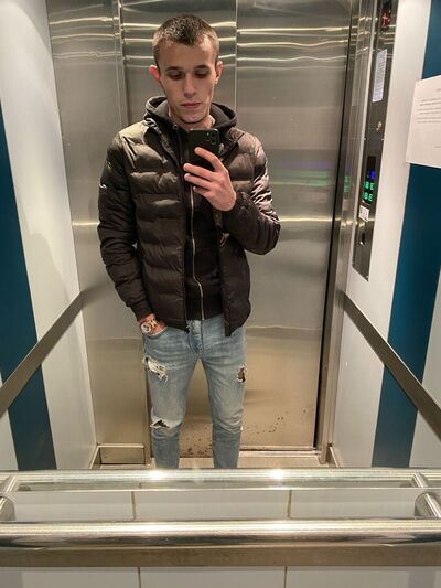  ,   Anton, 26 ,   ,   