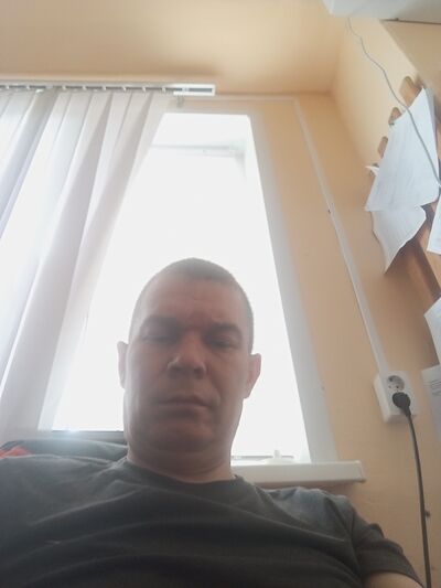  ,   Mikhail, 42 ,   ,   