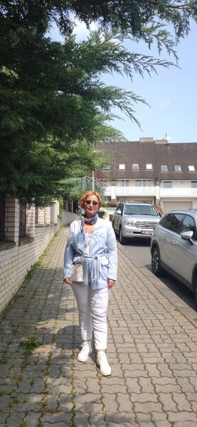  Praha,   , 55 ,   c 