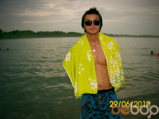  ,   Sam, 35 ,   