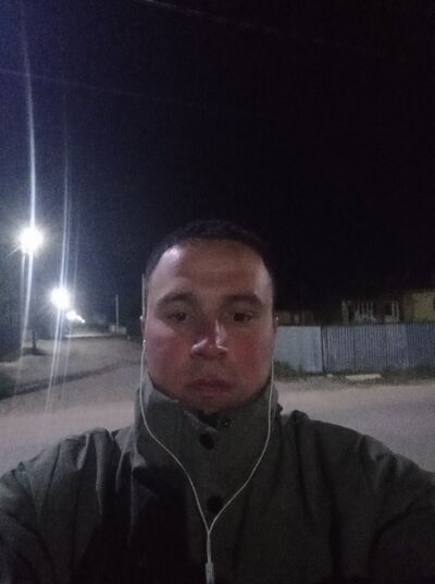  ,   Karim, 25 ,   ,   