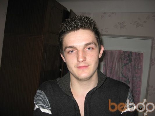  ,   Yuriy, 32 ,   