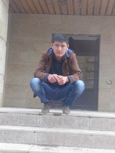  ,   Asadbek, 37 ,     