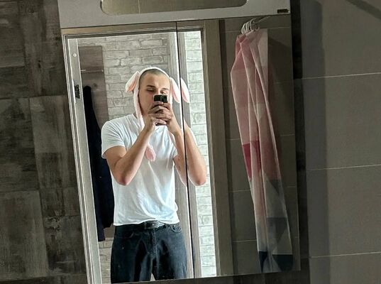  ,   Di, 20 ,  
