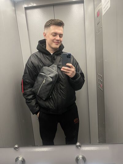  ,   Alexander, 28 ,   ,   