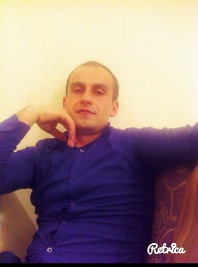  ,   Vagram, 35 ,   