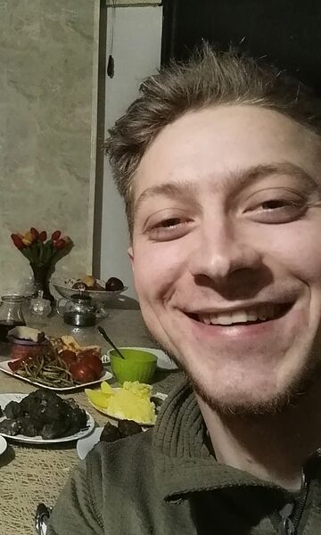  --,   Viktor, 25 ,   ,   