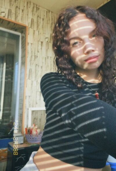 ,   Kristina, 19 ,   ,   