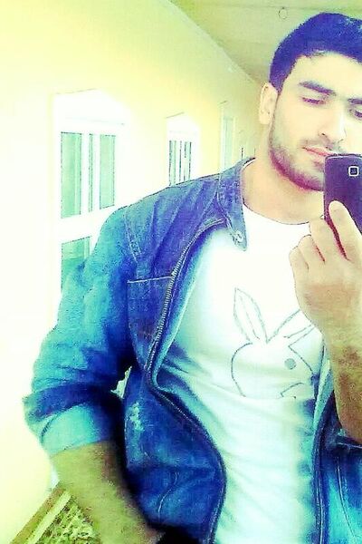  ,   Farid, 37 ,   ,   , c 