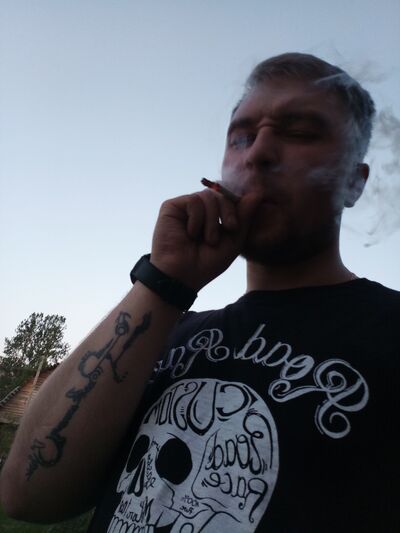   ,   Denis, 31 ,   