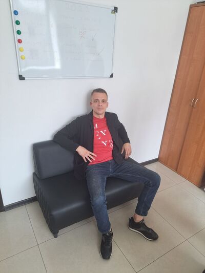  ,   Dmitry, 33 ,   ,   