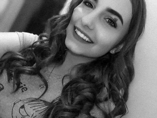  ,   Dana, 24 ,  