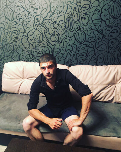  ,   Gevorg, 31 ,   ,   