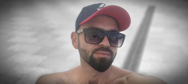  ,   Tim, 32 ,   ,   , c 