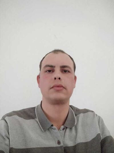  Gonyu,   Roman, 39 ,   ,   , c 