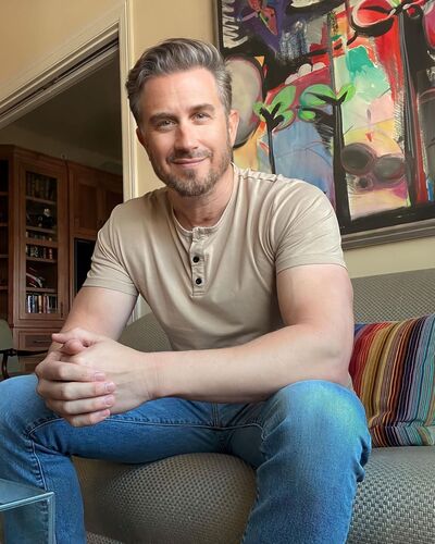 ,   David, 46 ,   ,   