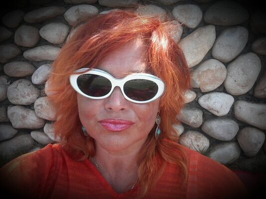  ,   EvaLahouari, 60 ,   ,   , c 