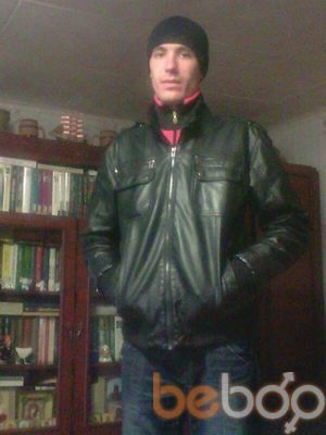 ,   Sergej, 37 ,  