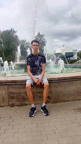   ,   Alexander, 19 ,   ,   , c 