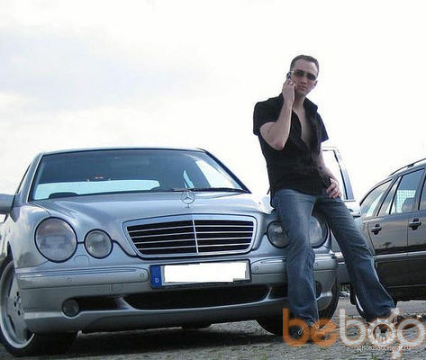  ,   Gio, 52 ,   