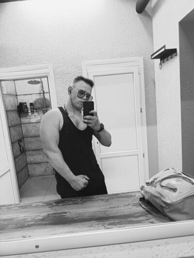  ,   Ivan, 25 ,   ,   