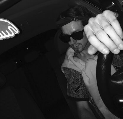  -,   Pasha, 32 ,   ,   , c 
