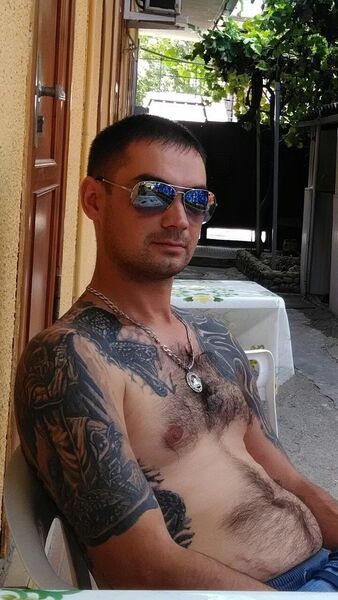  ,   Ruslan Sag, 40 ,   ,   , c 