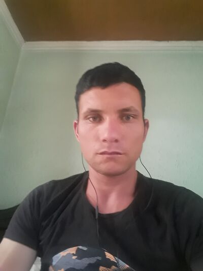  ,   Ulugbek, 32 ,     