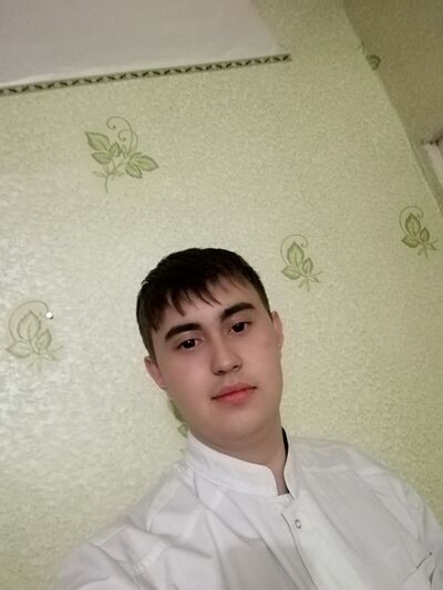  ,   Chrelsgobon, 25 ,  