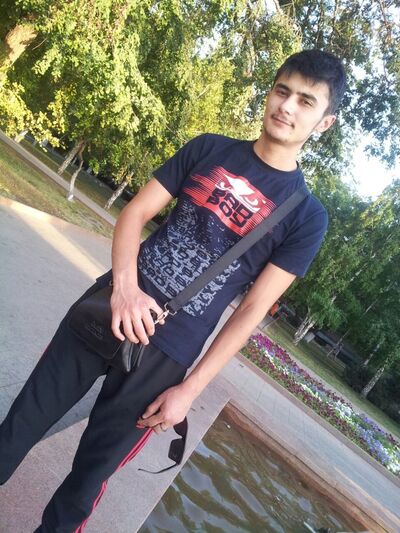  ,   Don, 32 ,   