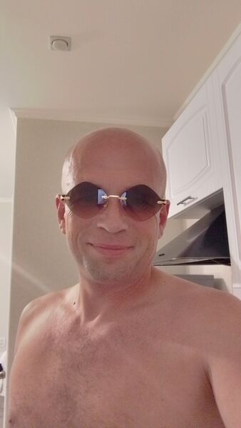  ,   Den, 43 ,   ,   