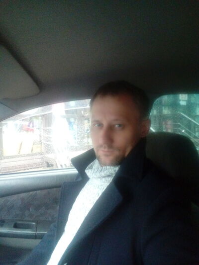  ,   Viktor, 44 ,   ,   , c 