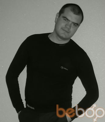 ,   Dmitrij, 40 ,   